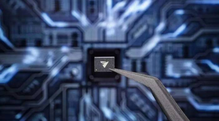 OPPO releases the second chip, entering the deep water area of technology!