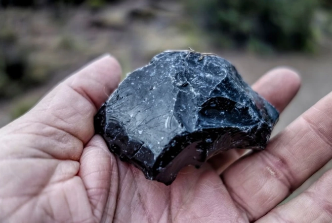 black obsidian meaning spiritual