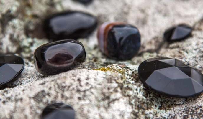 Black Onyx protection stone