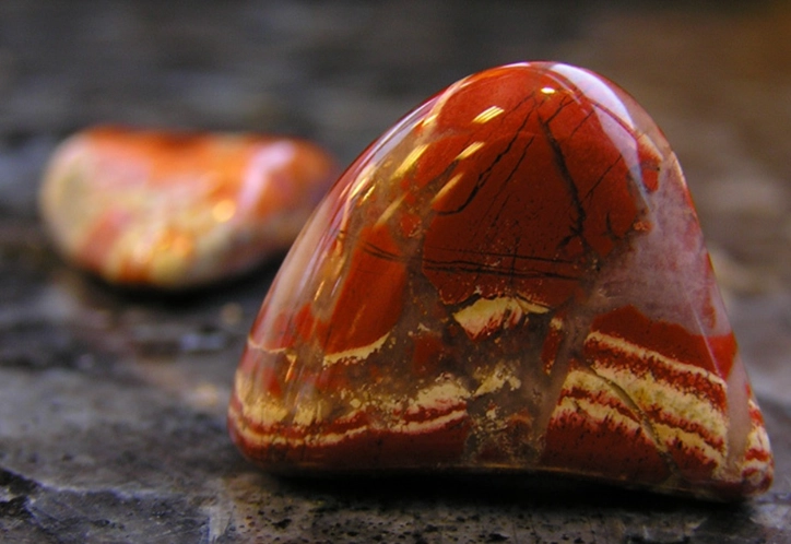 Pure Jasper Stone: What It Looks Like & How to Identify Real Jasper