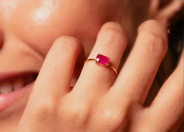 wearing ruby benefits