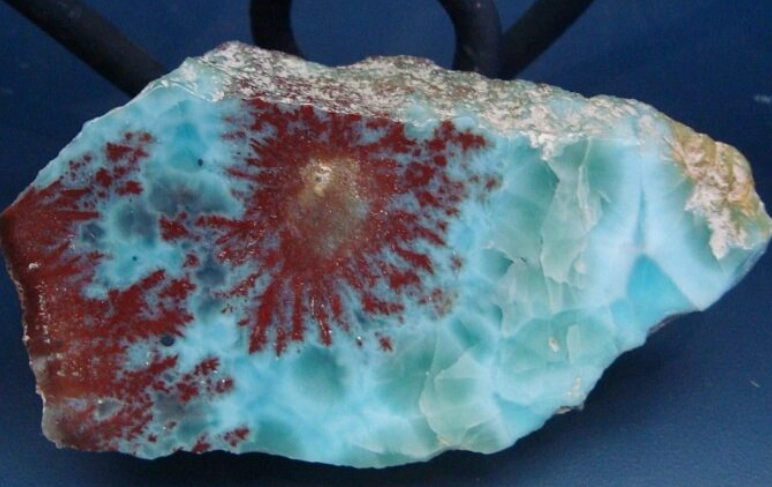 larimar vs white larimar