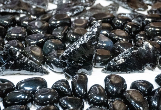 black obsidian healing properties