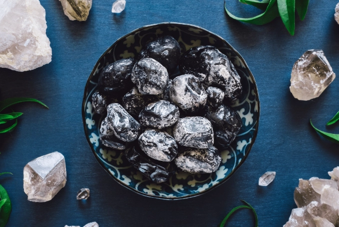 wearing obsidian jewelry