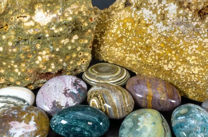 Ocean Jasper Guide: Meaning, Properties, and How to Identify Real Stones