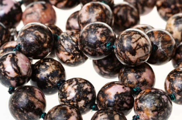 rhodonite crystal meaning