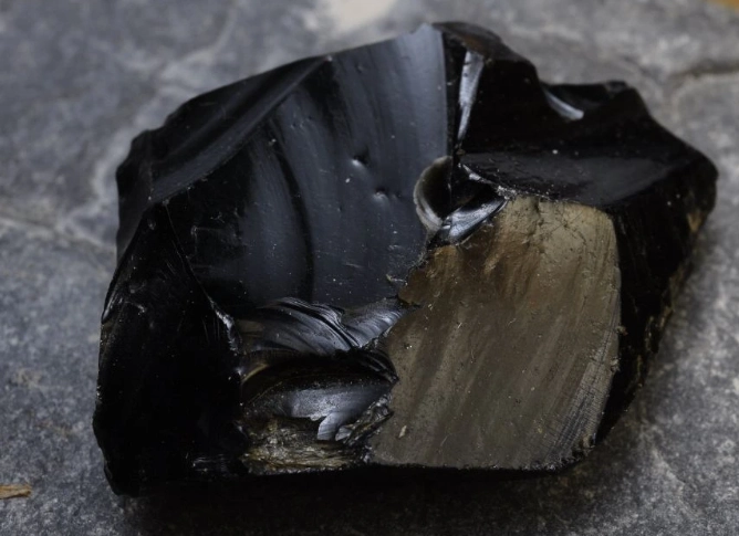 black obsidian uses