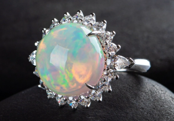 how to wear opal jewelry