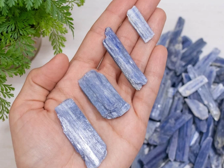 what is kyanite