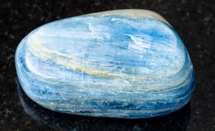 kyanite metaphysical properties