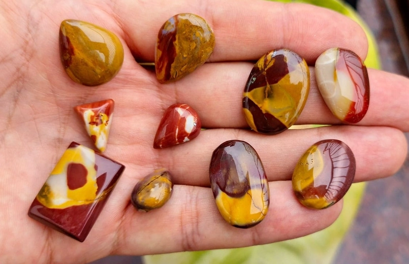 red jasper crystal for love