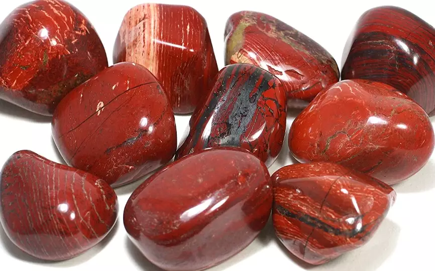 Red Jasper Benefits and Uses: What Is This Grounding Stone Good For?