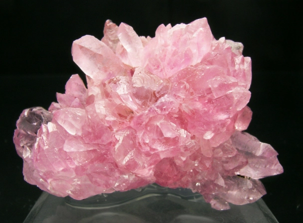 pink quartz vs rose quartz
