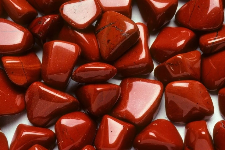 red jasper love meaning