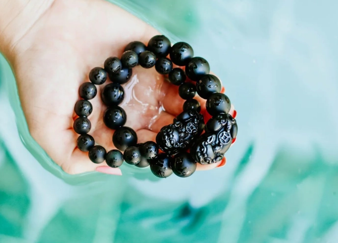 how to use black obsidian