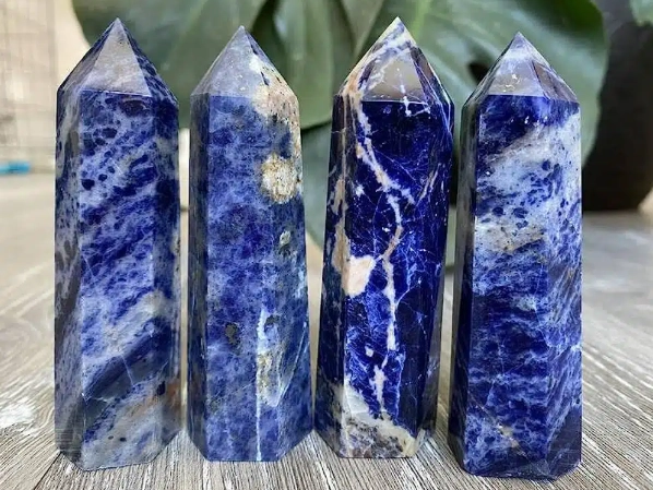 blue sodalite healing properties