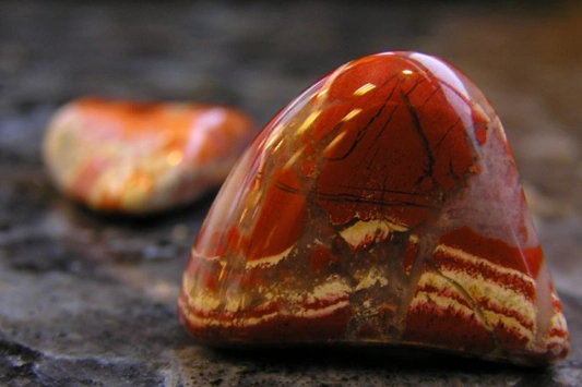 Jasper Stone Benefits: A Complete Guide to Healing Properties & Uses