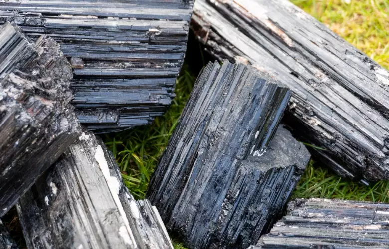 black tourmaline benefits