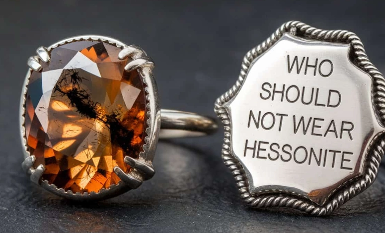 is lapis lazuli dangerous