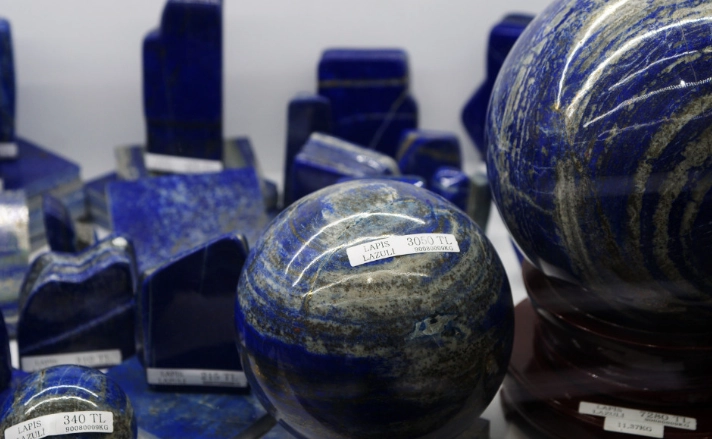 how to use lapis lazuli