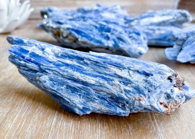 kyanite crystal uses