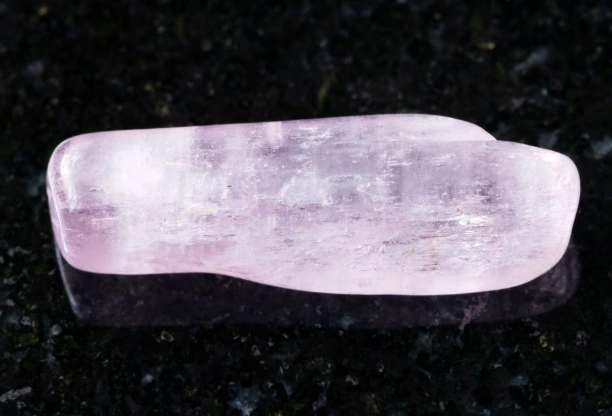 Kunzite Meaning: Healing Properties, Uses & How to Spot Fakes