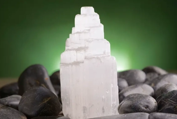 selenite crystal benefits