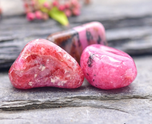 how to use rhodonite