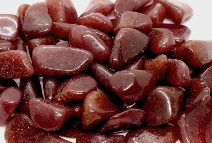 Red Aventurine: Complete Guide to Healing Properties and Practical Uses