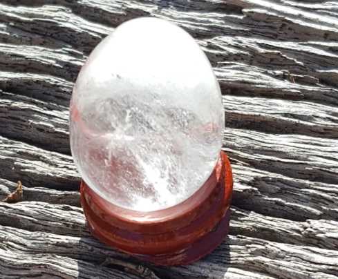 clear quartz healing properties