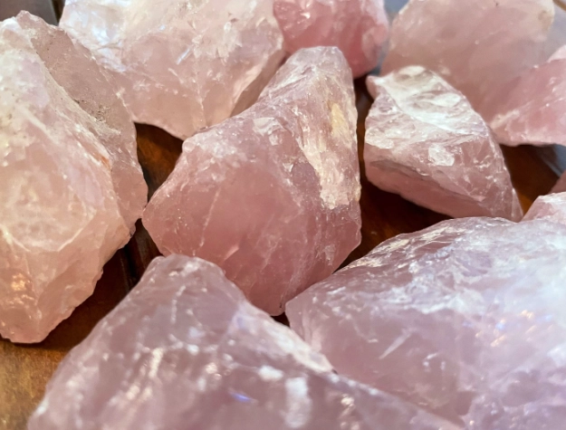 how to use rose quartz