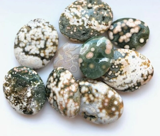 Ocean Jasper: Meanings, Healing Properties & How to Use It