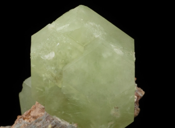 Grossular Garnet Guide: Colors, Meanings & How to Buy