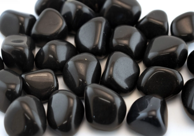 The Ultimate Guide to Onyx Meaning: Protection, Power & Balance