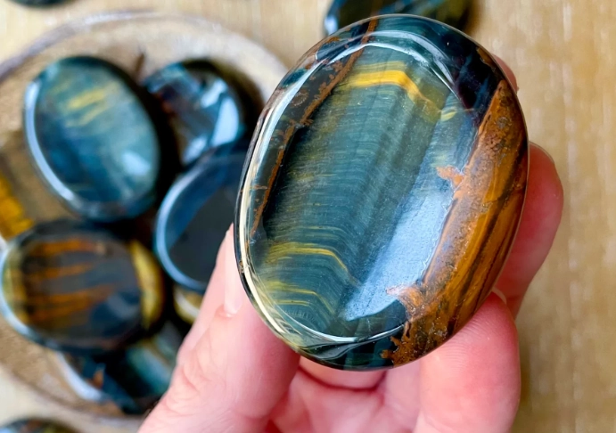 how to use tiger's eye crystal