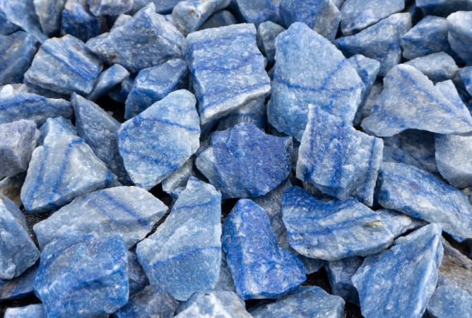 Blue Aventurine Meaning: Healing Properties, Uses & Benefits