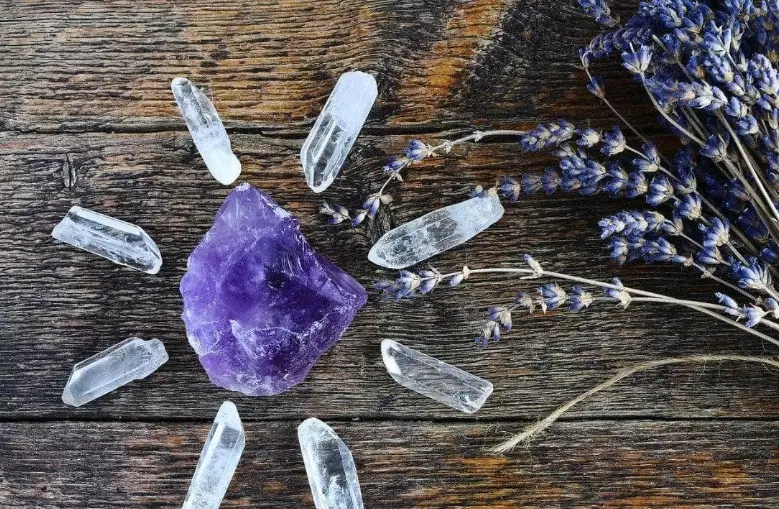 benefits of clear quartz