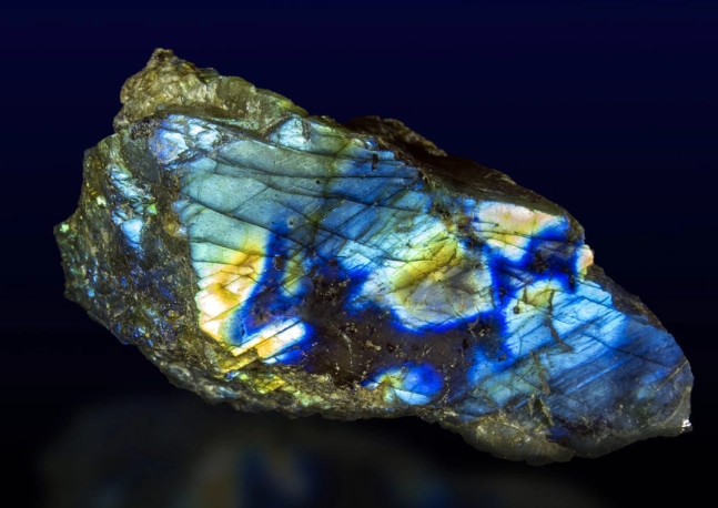 labradorite metaphysical properties