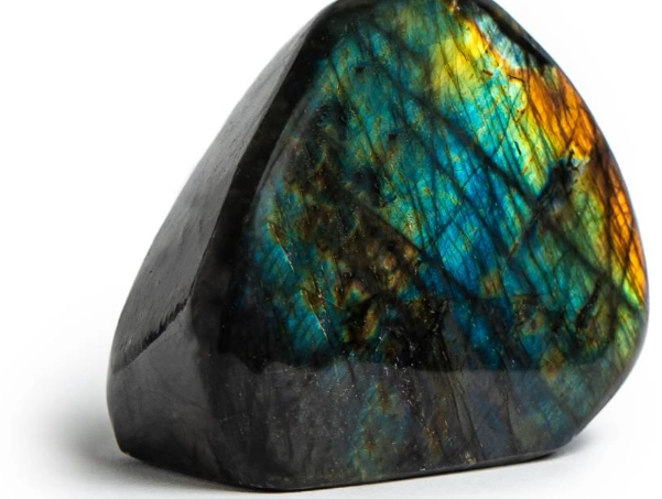 how to use labradorite