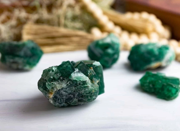 green fluorite healing properties