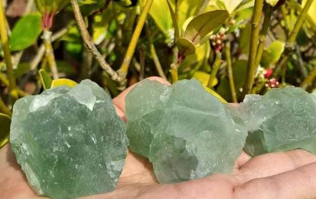 Green Fluorite: Meaning, Healing Properties & How to Use It