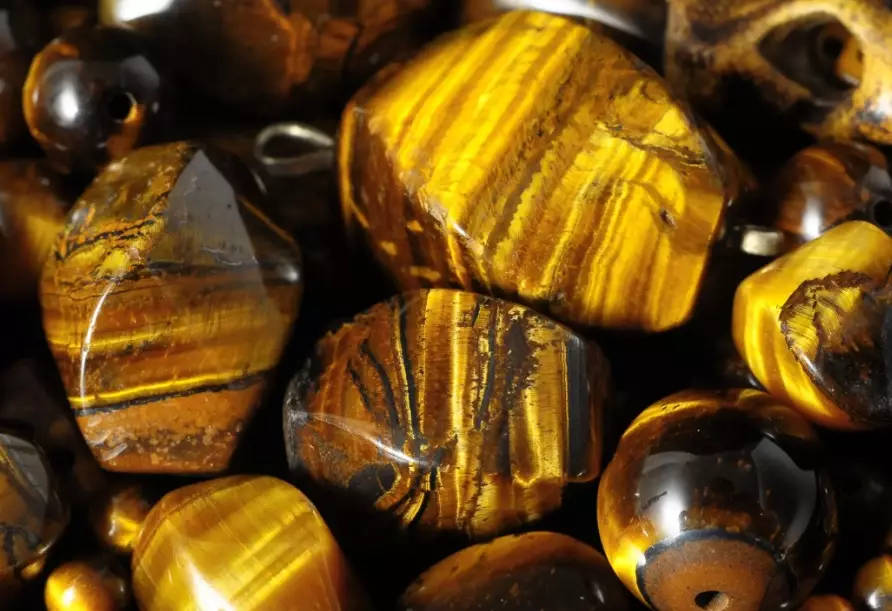 how to use tigers eye for money