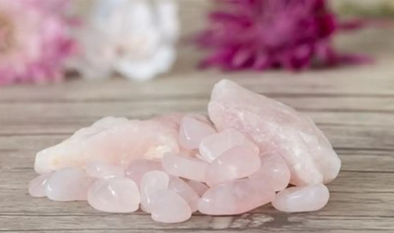 pink quartz healing properties