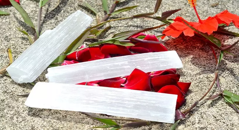 selenite cleansing methods