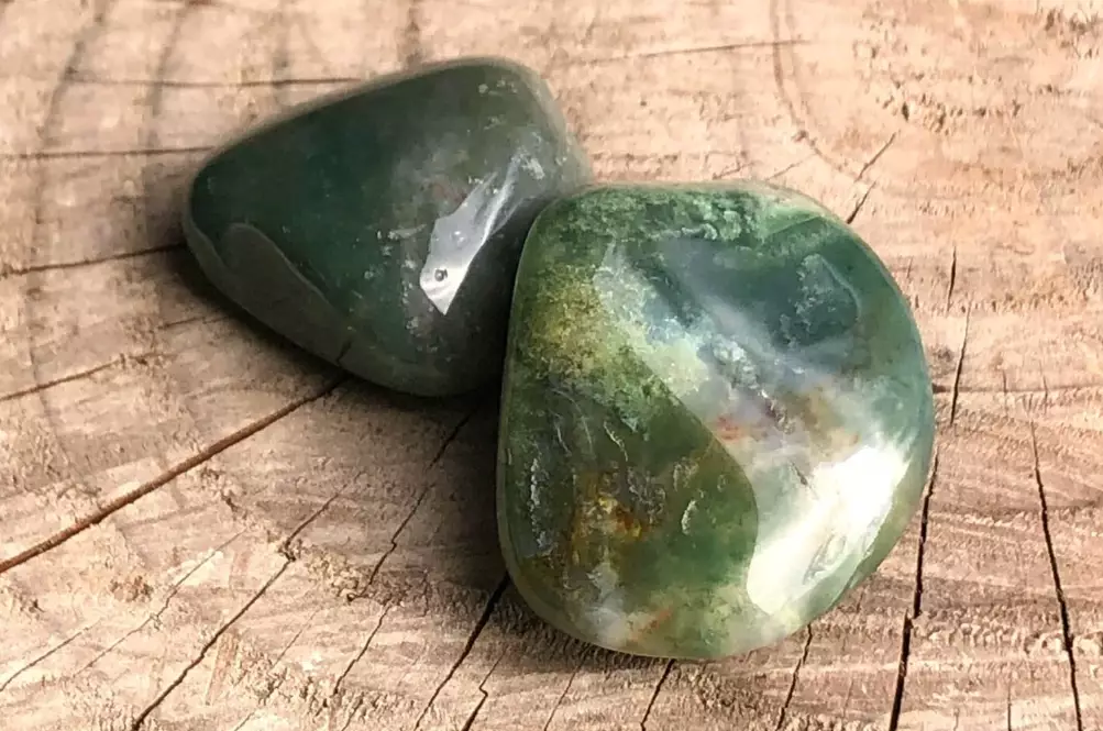 is moss agate a real gemstone