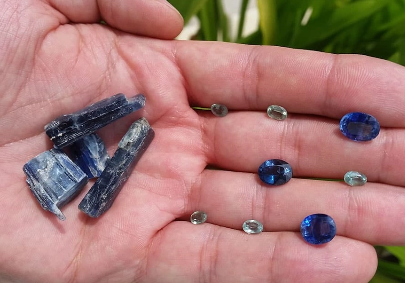 blue kyanite price