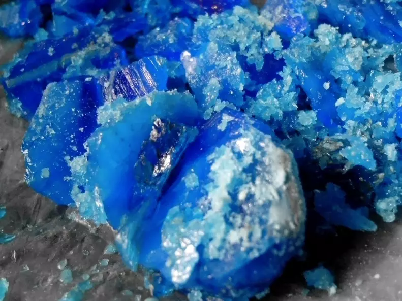 blue crystal types