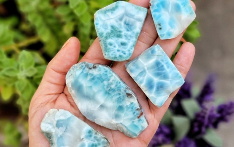 how to use Larimar
