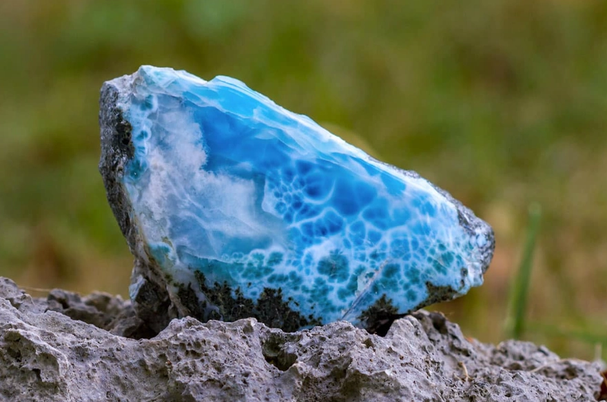 Larimar stone meaning