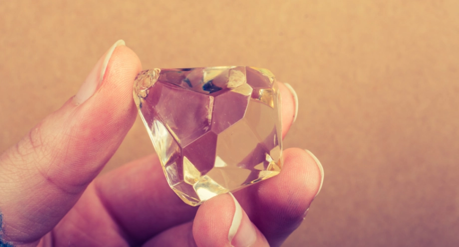 White sapphire meaning